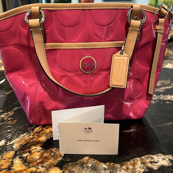 Coach Crossbody Bag 💼 - Picture 12 of 15